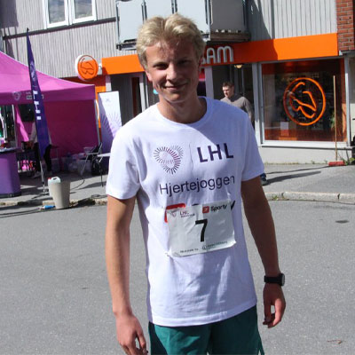 Martin Sørensen (16) løp inn til ny løyperekord med tiden 9:25.