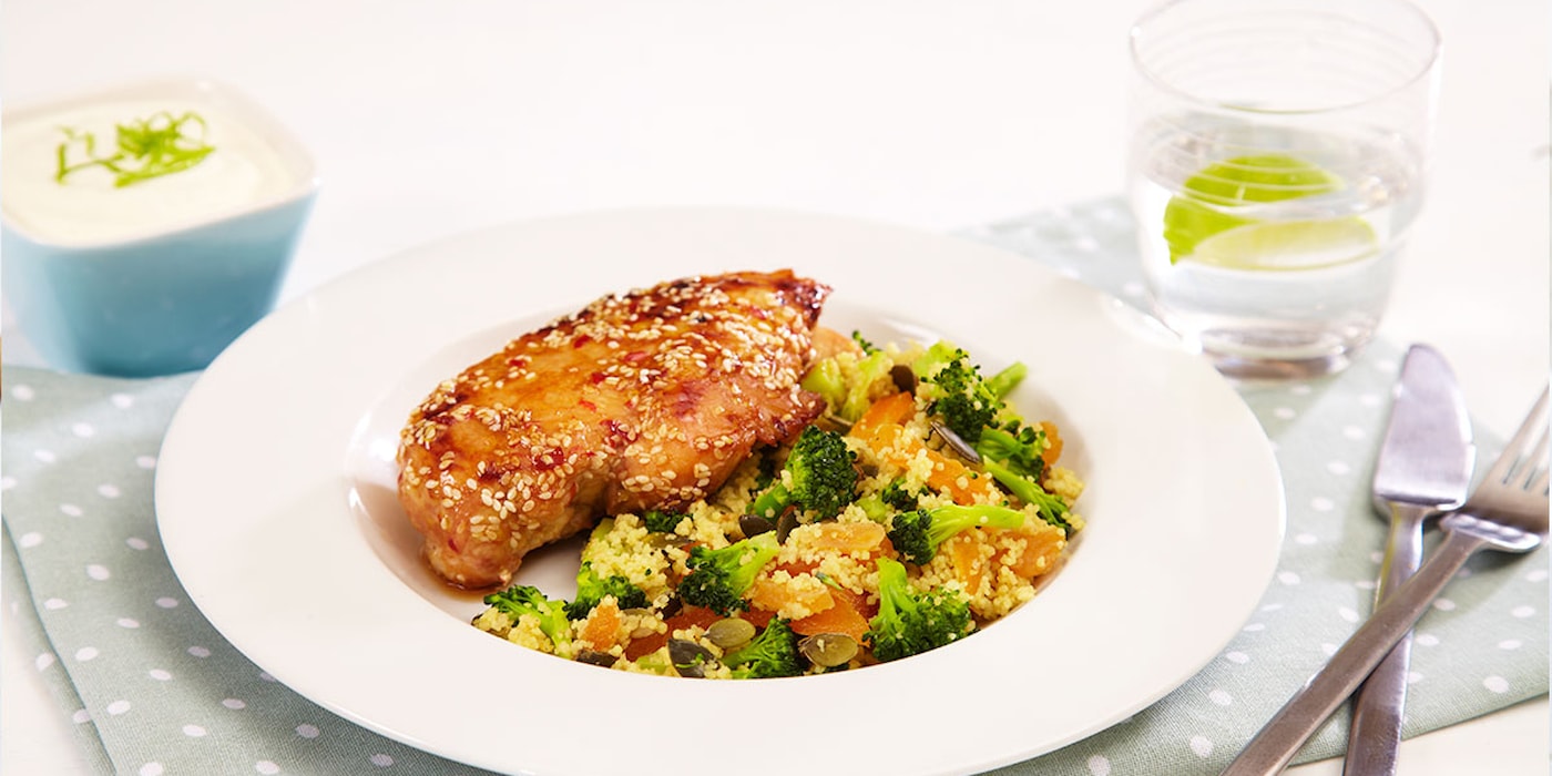 Kylling med couscous og limeyoghurt