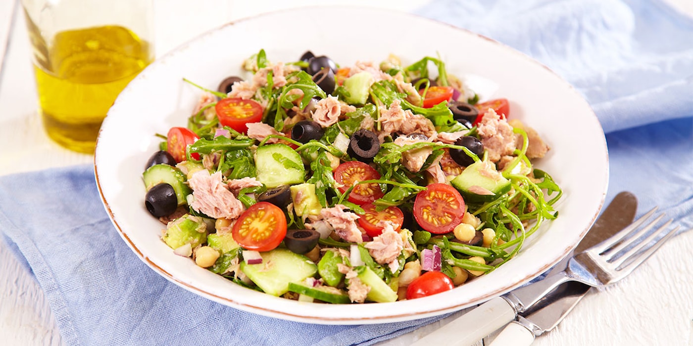 Tunfisk- og kikertsalat