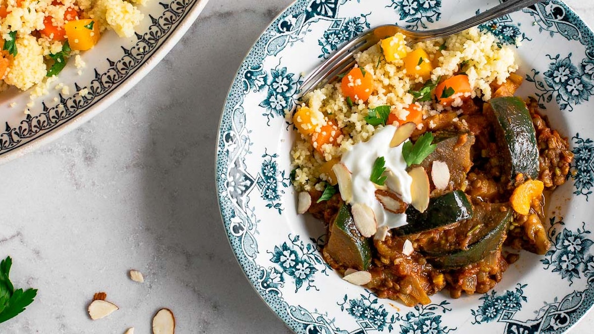 Aubergine- og linsegryte med grønnsakscouscous