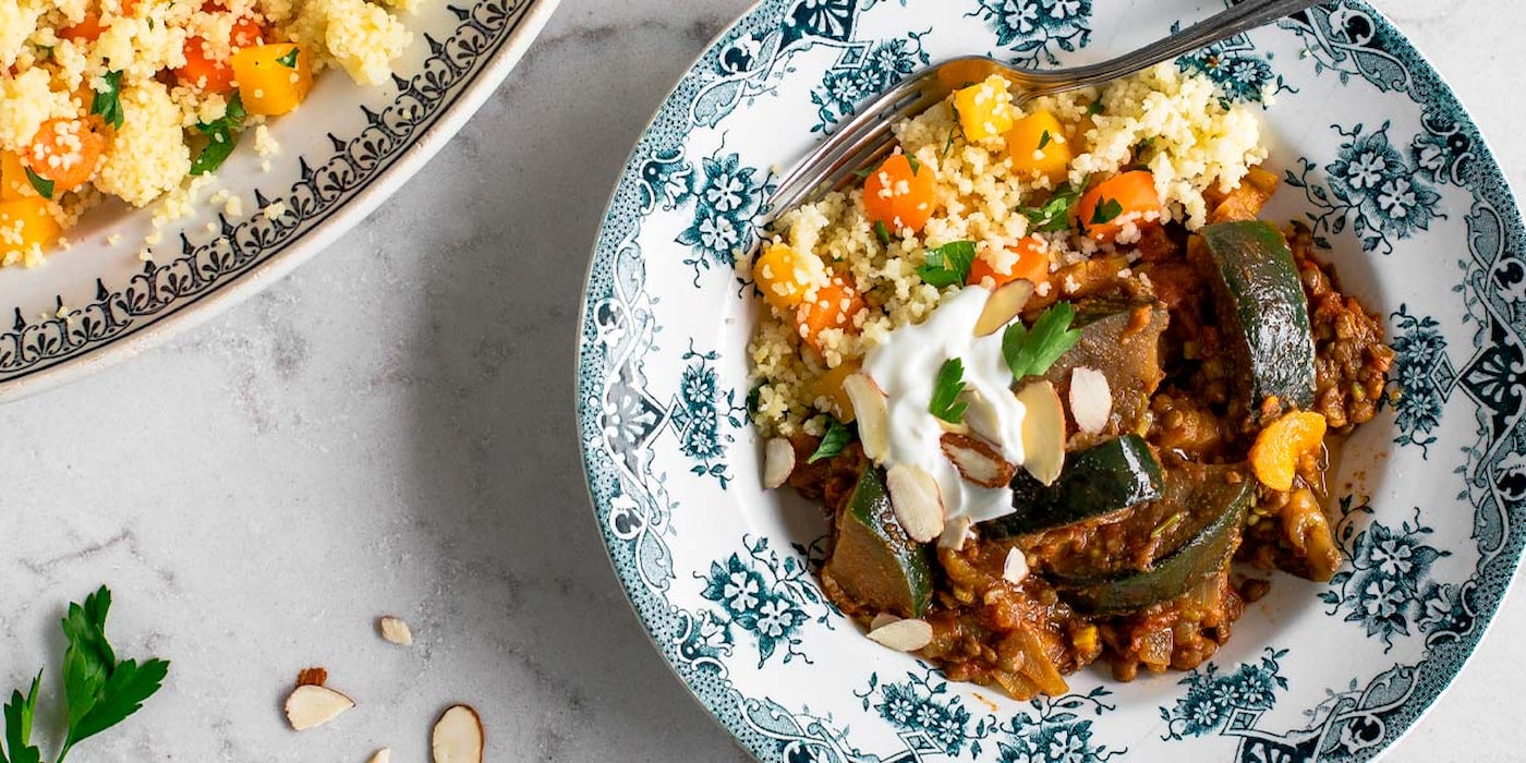 Aubergine- og linsegryte med grønnsakscouscous