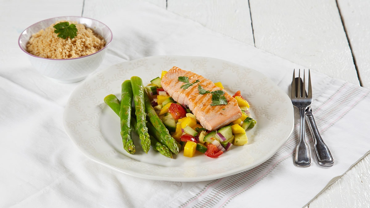 Laks med mangosalsa