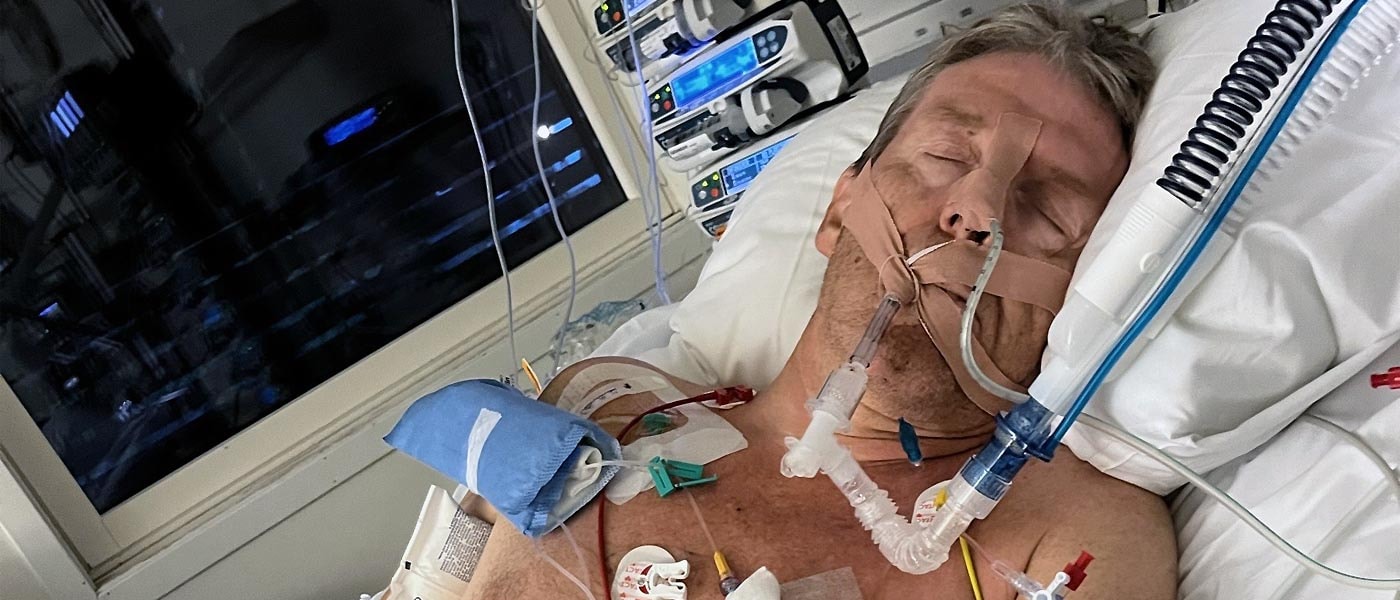 Livar Hølland i sykesengen