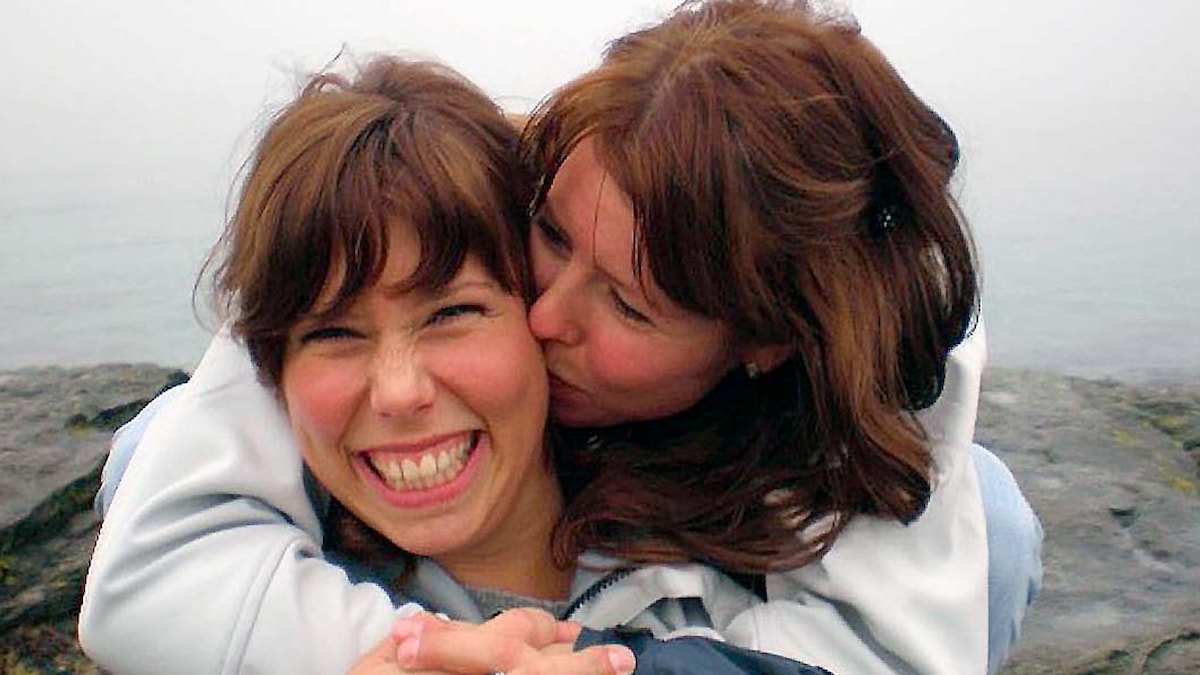 Søstrene Veronica Dolmen Karlsen og Marita Dolmen Lovra