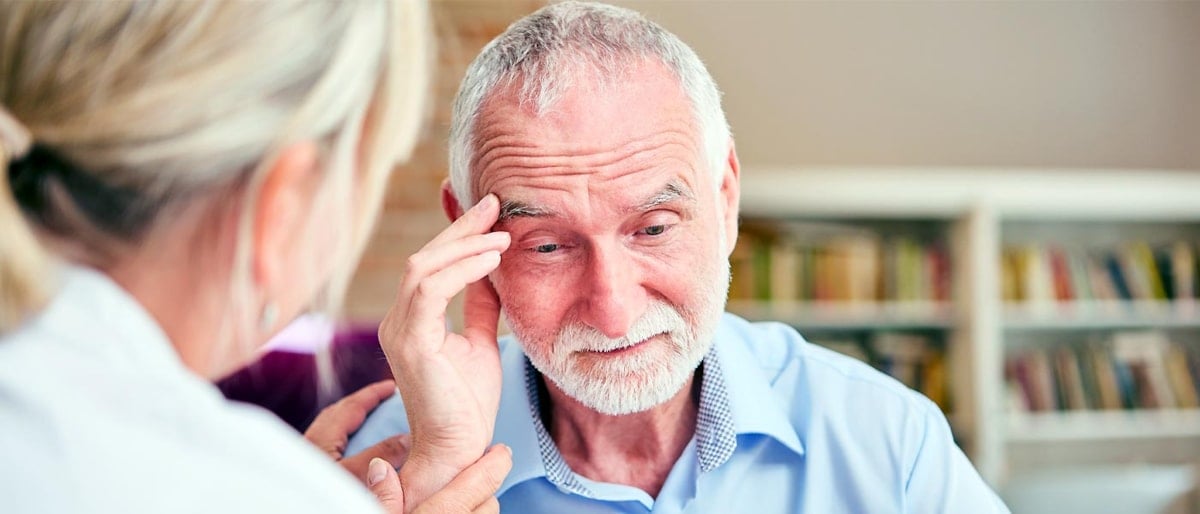 Helsepersonell og mannlig pasient