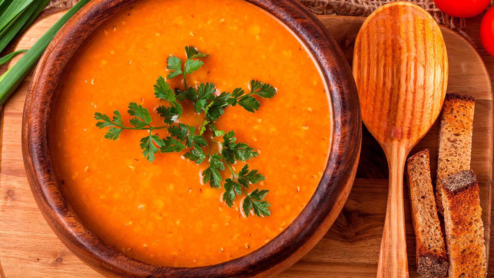 Rød linsesuppe